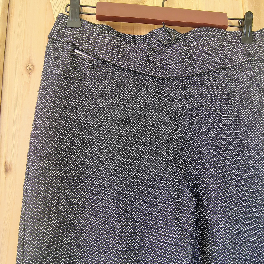 Gray Patterned Pants - Picture 2 of 4